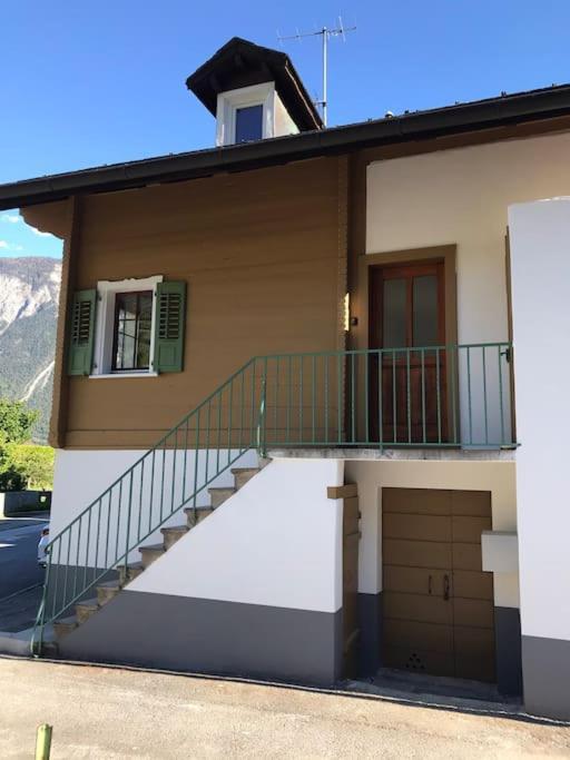 La Maisonnette : Charmante Maison Independante Salgesch Kültér fotó