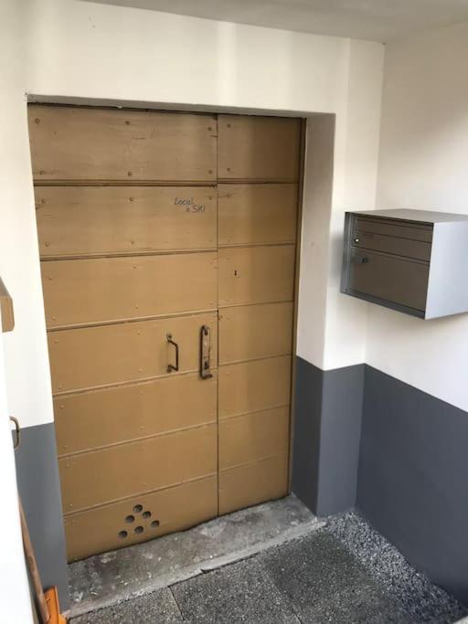 La Maisonnette : Charmante Maison Independante Salgesch Kültér fotó